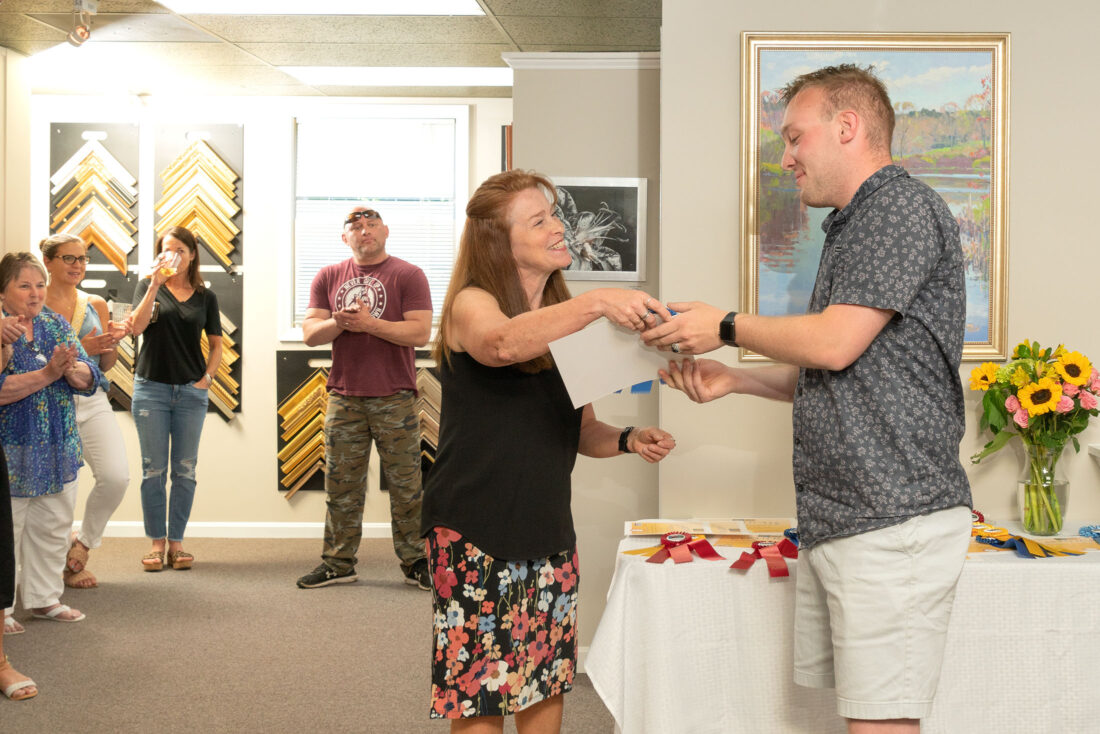 HANOVER DAY IMAGES Frame Center